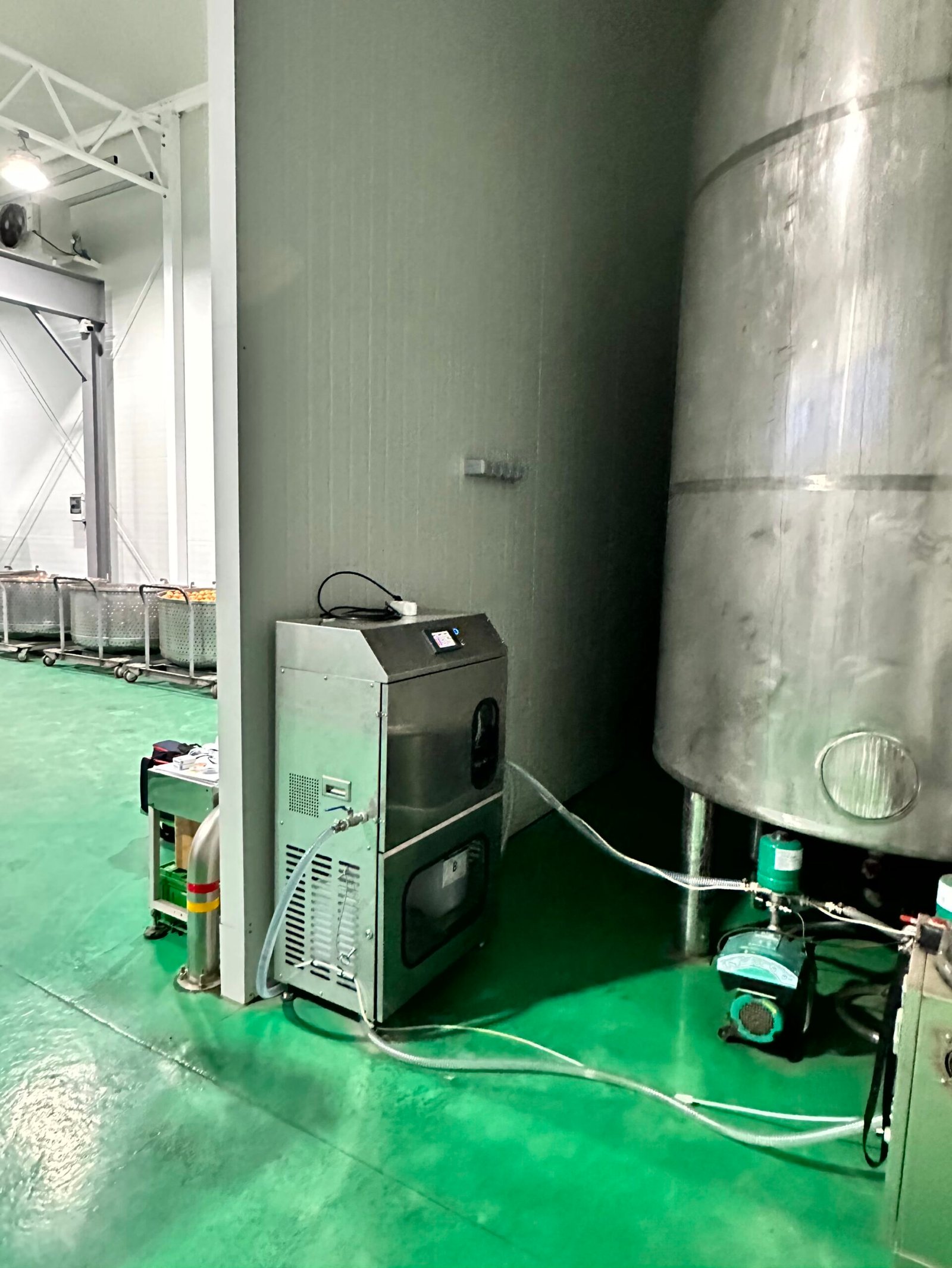 충남 부여 토마토 출하 전 침지·분사 공정 | ECO-300 이산화염소수 생성장치 사례 현장 사진